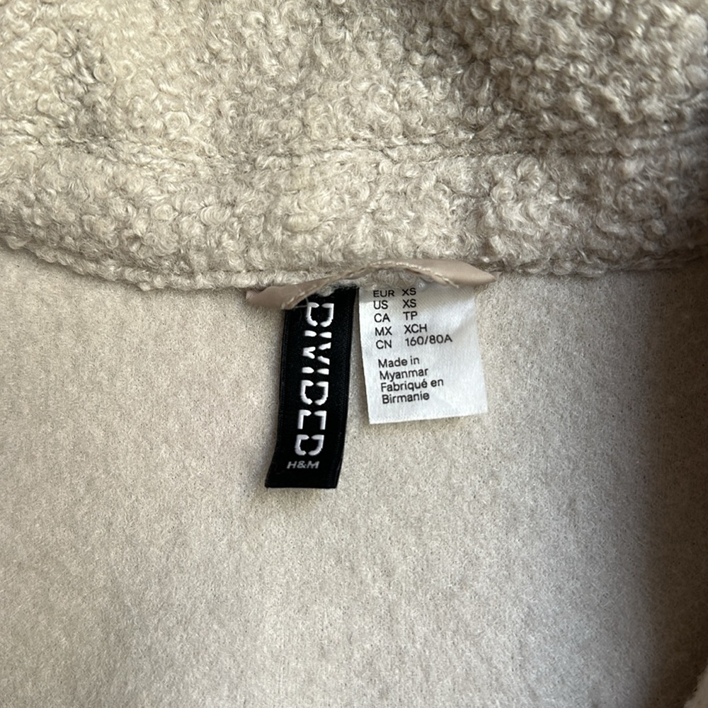 Cropped Shacket - Picture 5 of 5